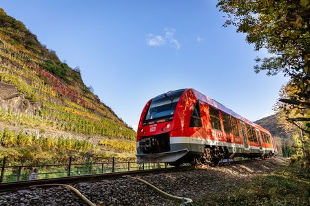 Deutsche Bahn zieht Flutbilanz: Auf 80 Prozent der beschädigten Strecken rollen Ende des Jahres wieder Züge